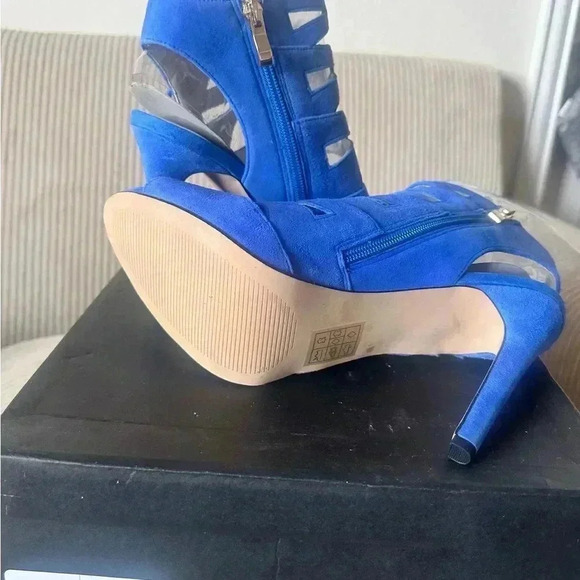 Brand New Size 9 ShoeMint Heels - Picture 3 of 6